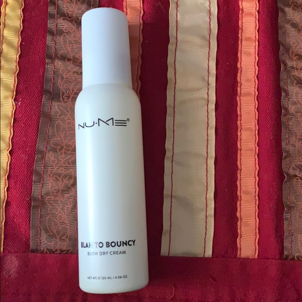 🔥$10 FIRM🔥NUME Blow Dry Cream 4oz